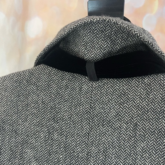 Rina Zin Elegant Herringbone Wool Coat w Peter Pan Collar Black Velvet Tie Sz S - Picture 10 of 14